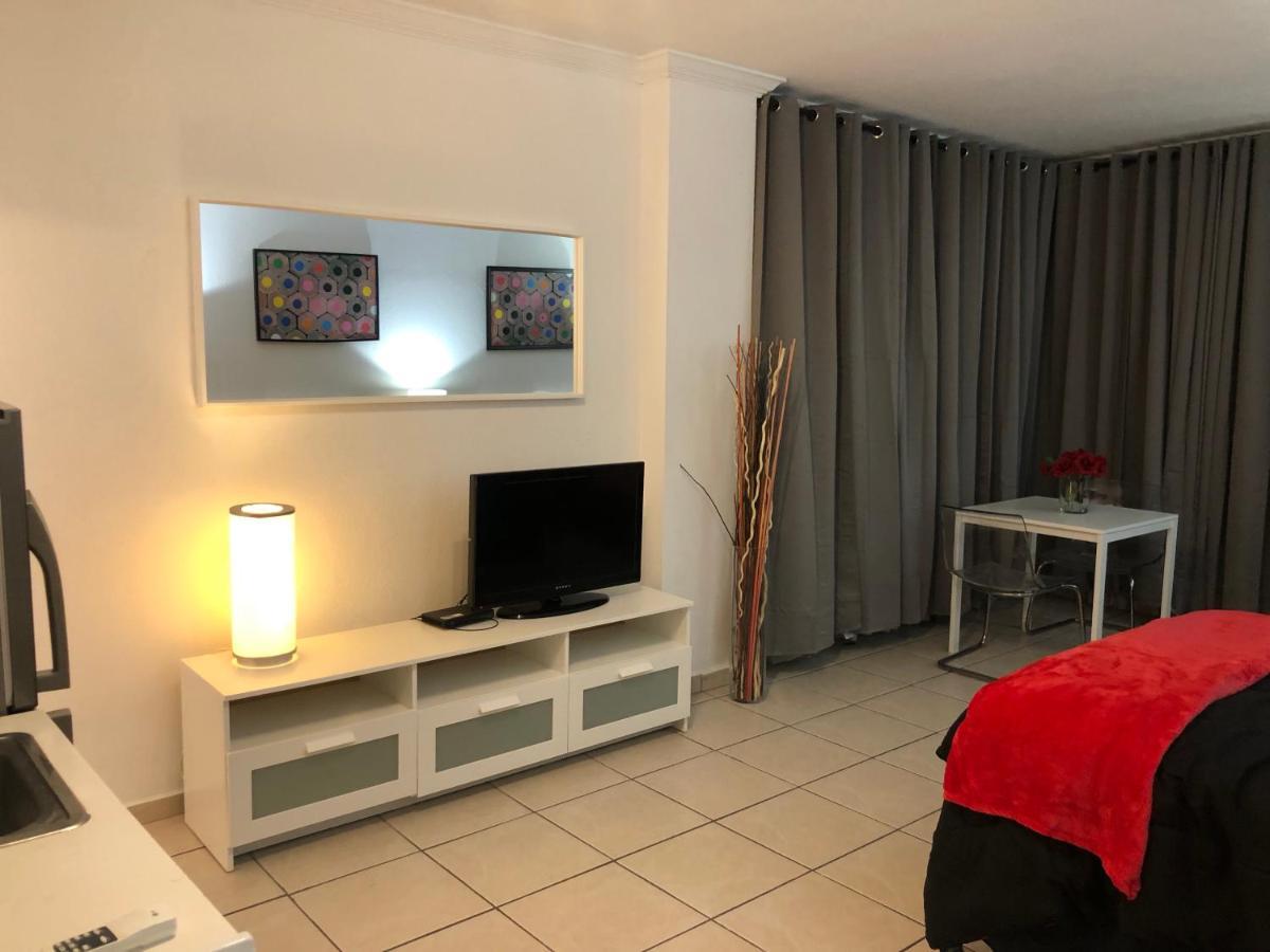 Casablanca On The Beach, Oceanfront Studio Miami Beach — Photos 2